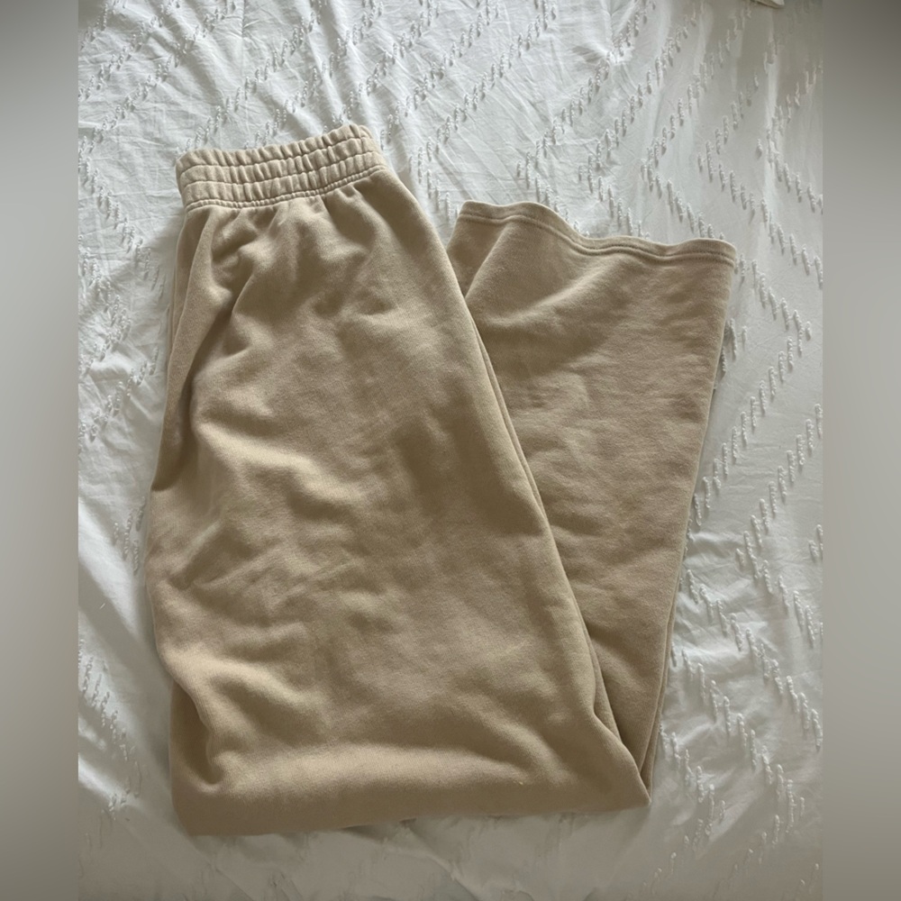 Cute badge sweats
